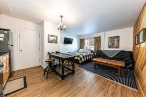 Cozy Studio w/Kitchen #112 at Donner Lake Village Truckee